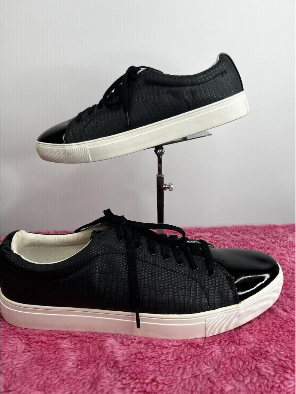 Drash Women’s Sneakers Size 11 Black Patent Toe Textured Casual Shoes